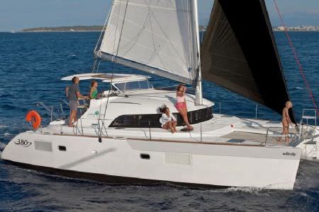 catamaran-lagoon-380-1
