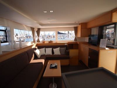 catamaran-lagoon-450-sport-top-8