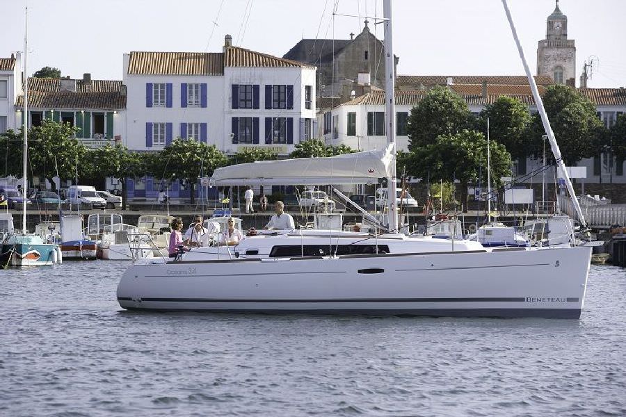 Monocoque Océanis 34