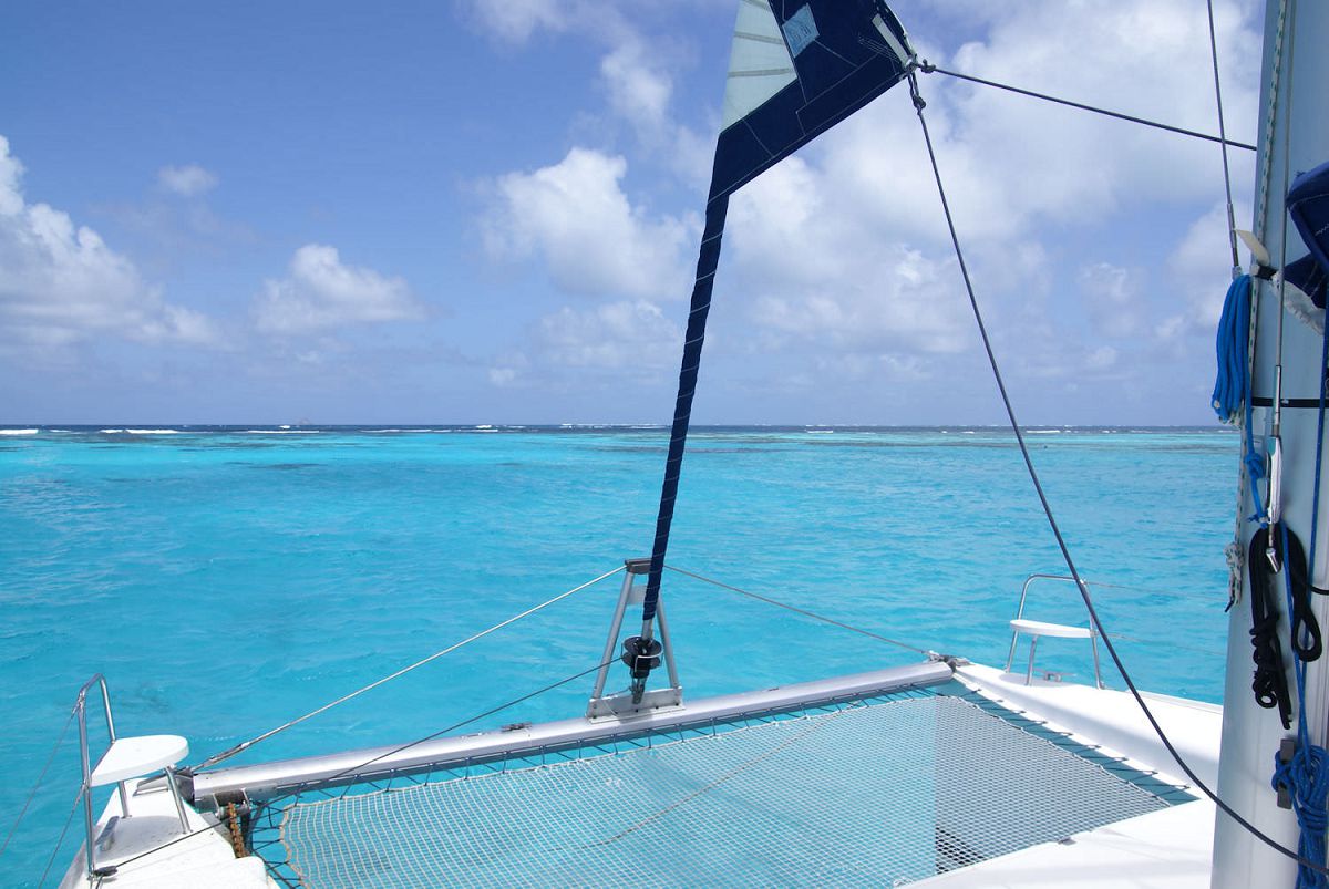 Croisières Caraïbes, Antilles, Grenadines et location de catamarans et monocoques en Martinique.