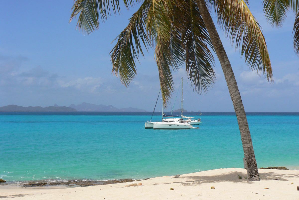 Croisières Caraïbes, Antilles, Grenadines et location de catamarans et monocoques en Martinique.