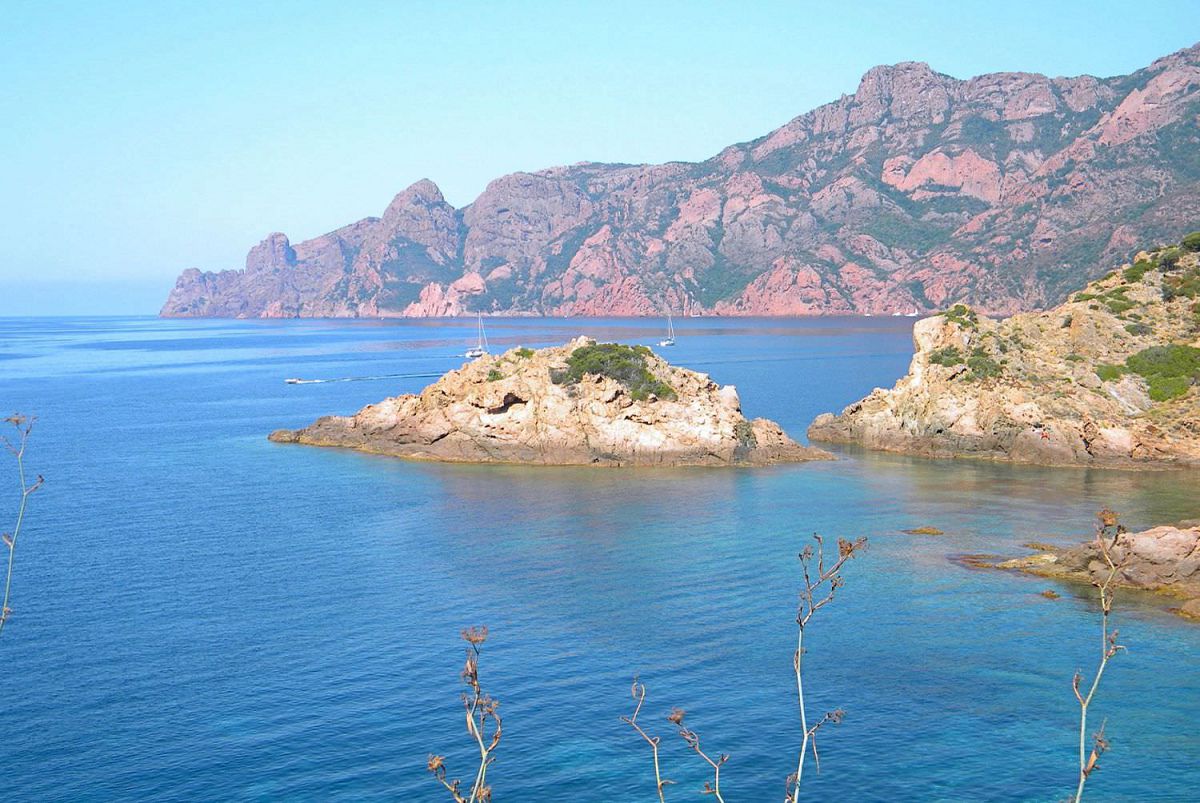 Location de catamaran en Corse.
